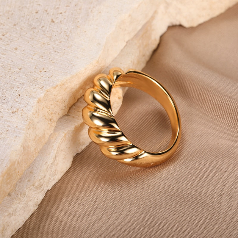 Croissant Ring