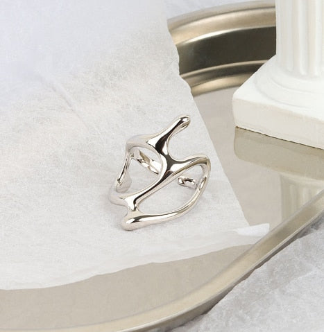 Liquid Metal Ring