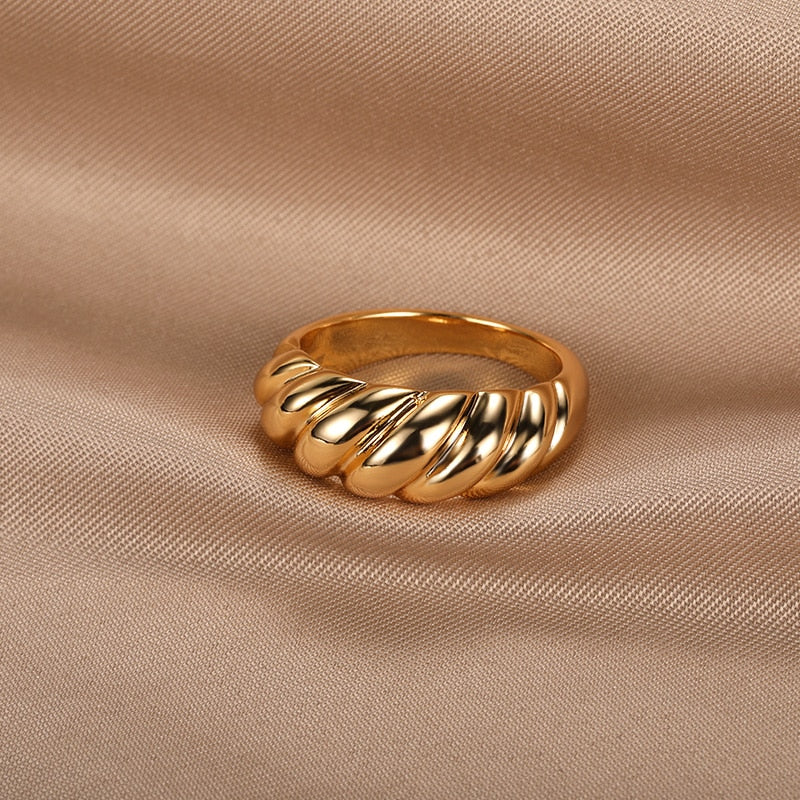 Croissant Ring
