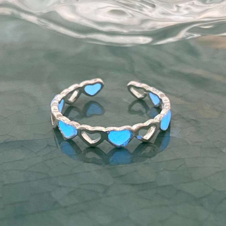 Glowing Heart Ring