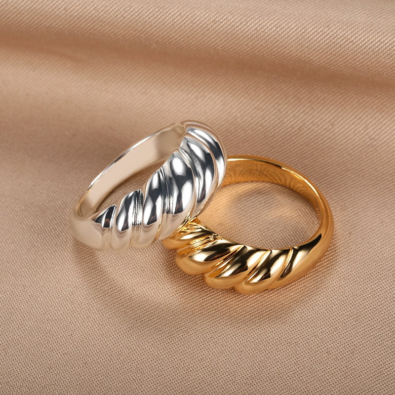 Croissant Ring