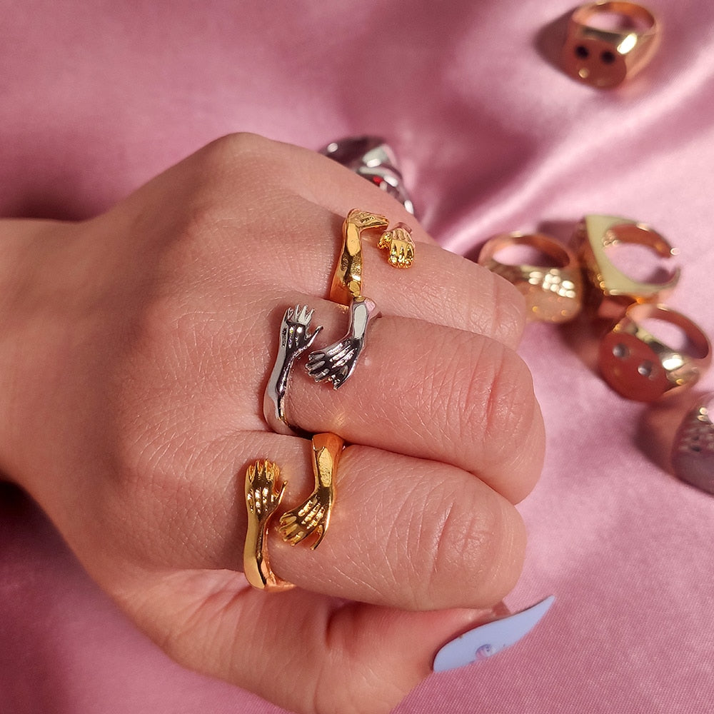 Hug Me Ring