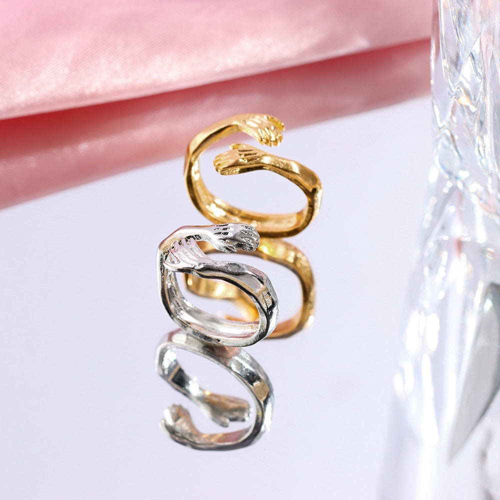 Hug Me Ring
